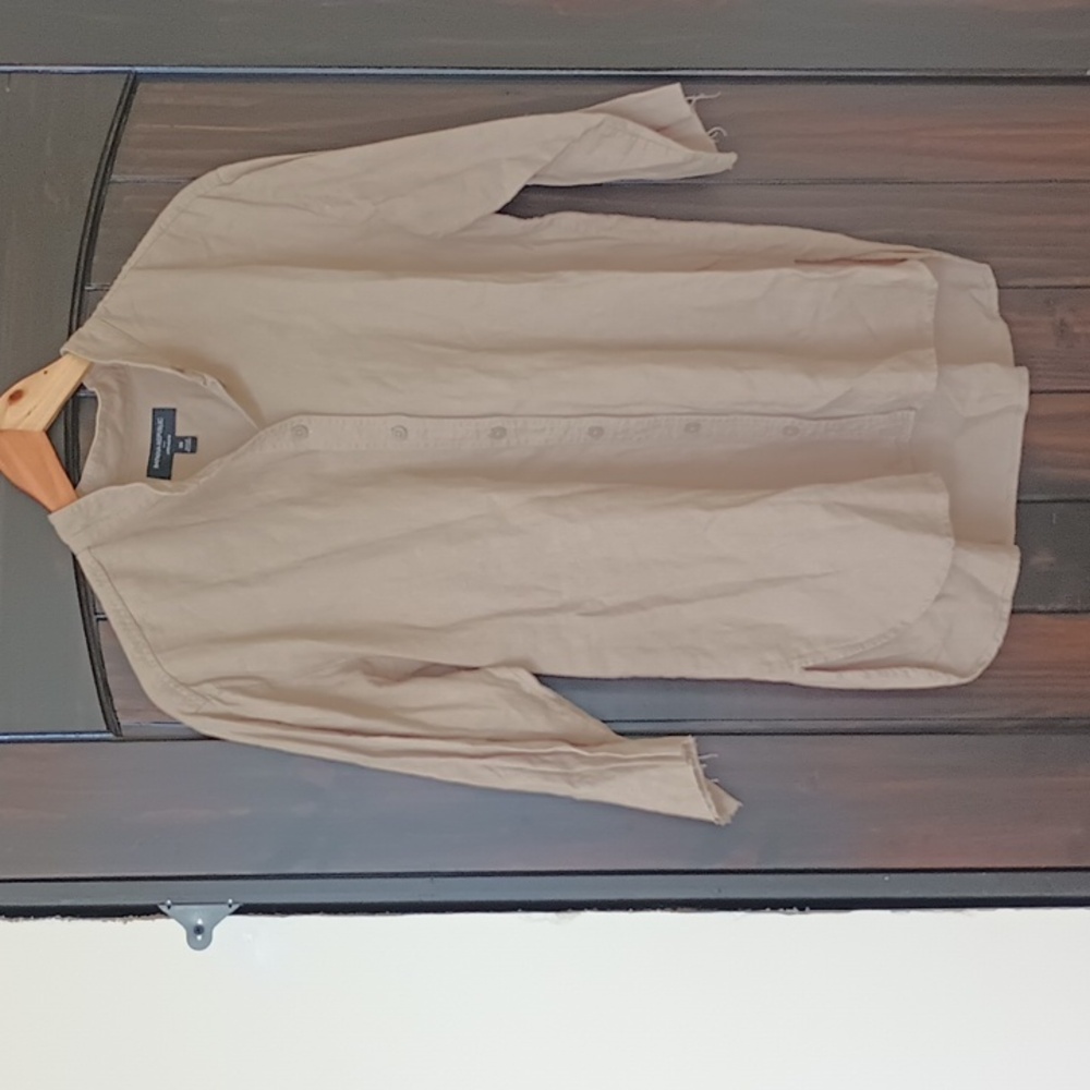 Banana Republic Linen Blend Button Down